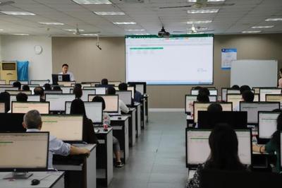 江財新聞 我校開展Office辦公軟件培訓活動，助力提升計算機軟件數據處理服務能力